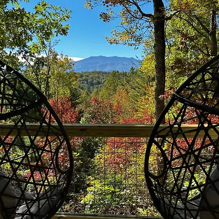 Leconte Lookout Villa